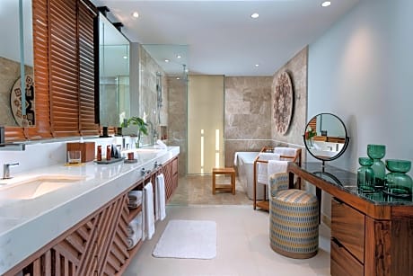 Signature Suite with Plunge Pool and Ocean View