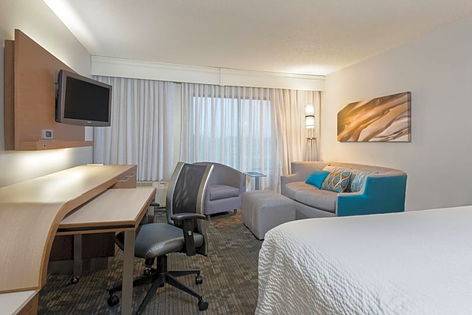Courtyard by Marriott Dallas Mesquite