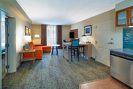 One-Bedroom Suite with Two Queen Beds