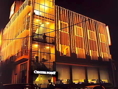 Center Point Hotel and Restaurant