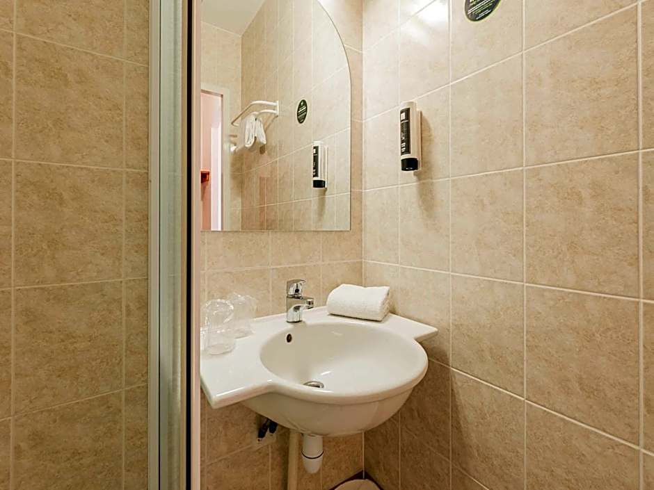 B&B HOTEL Strasbourg Aeroport