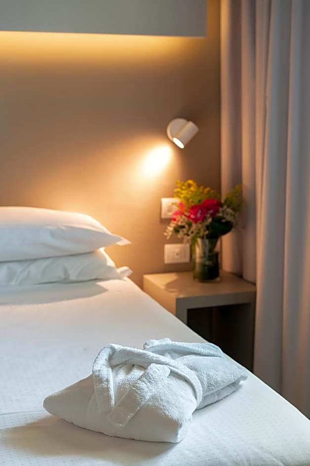 Hotel Glance In Florence