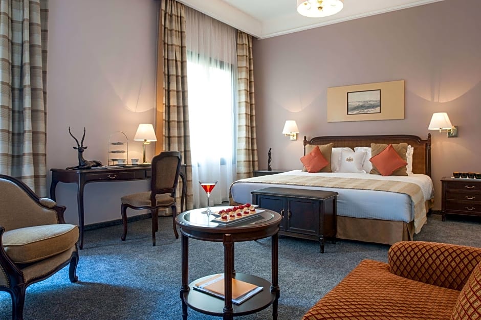 Le Bristol Hotel