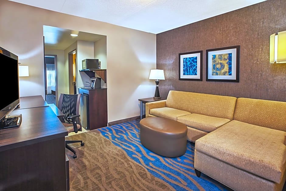 Holiday Inn Express Hotel and Suites Dayton South I 675 By IHG