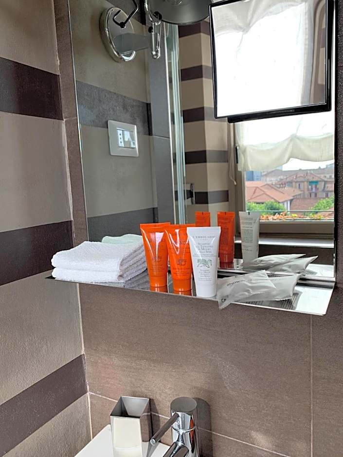 Pattini Guest House