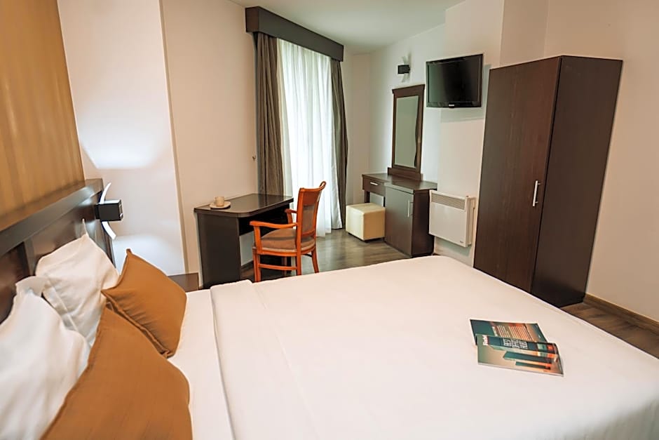 Hotel Duke Armeneasca - Ex Tempo