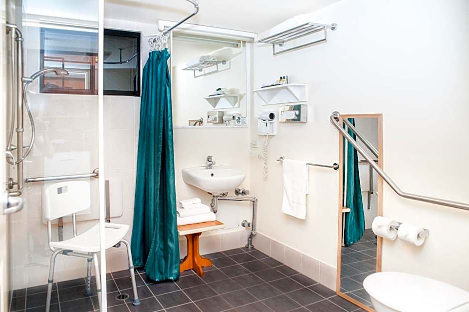 Pegasus Motor Inn and Serviced Apartments