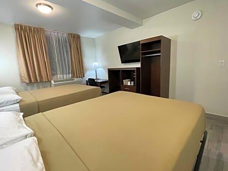 Double Room - 2 Queen Beds - Non Smoking
