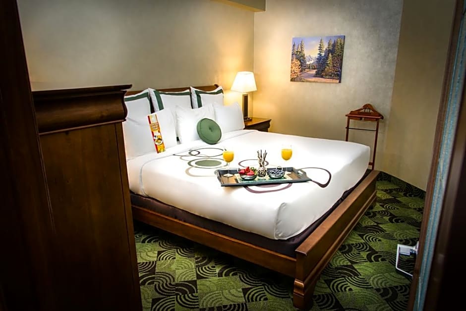 Photo 1 of 2 of Traditional 1 King Bed