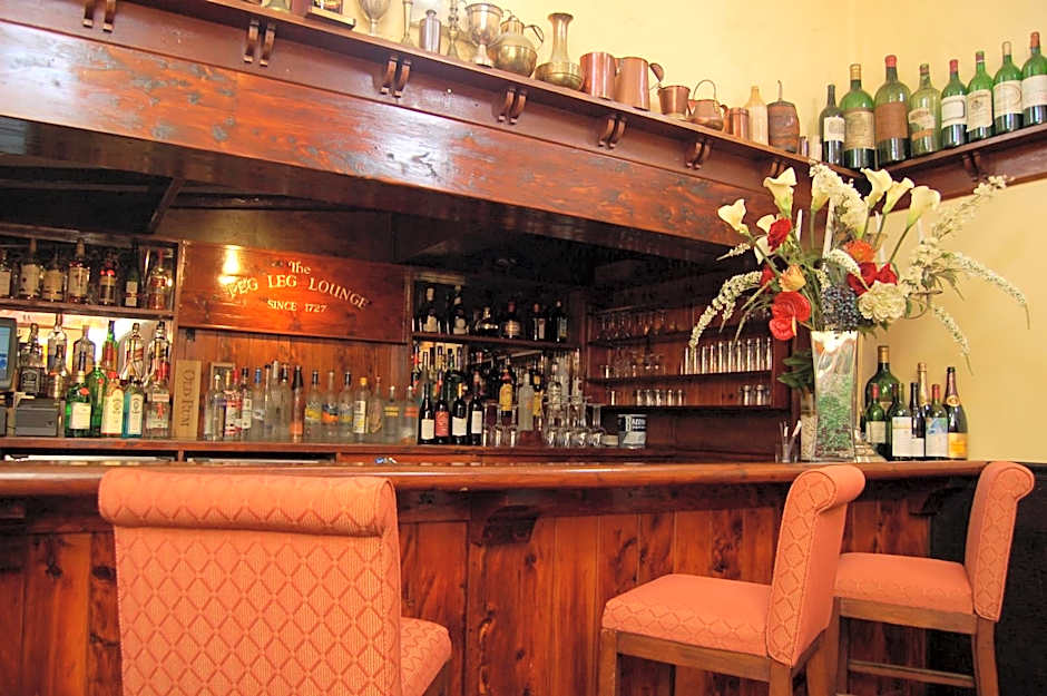 Fourways Inn