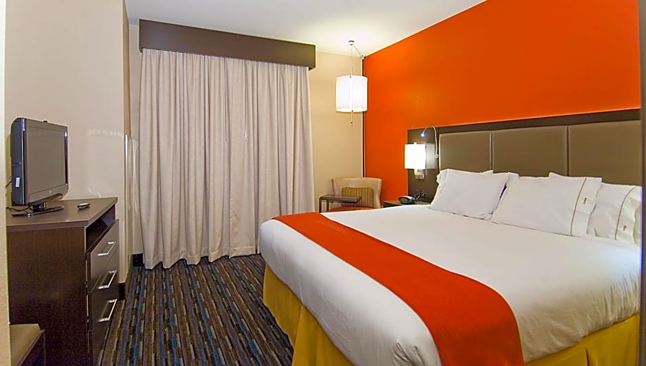 Holiday Inn Express Fulton, an IHG Hotel