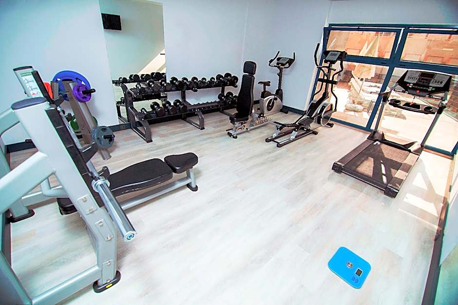 RAMIRA CITY HOTEL****  (16 YETİŞKİN OTELİ)