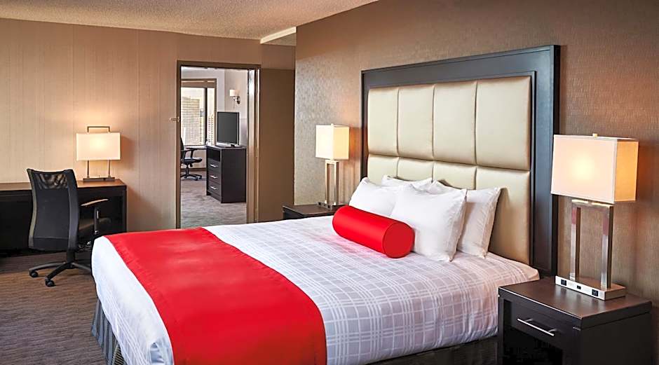 Best Western Plus Waterfront Hotel