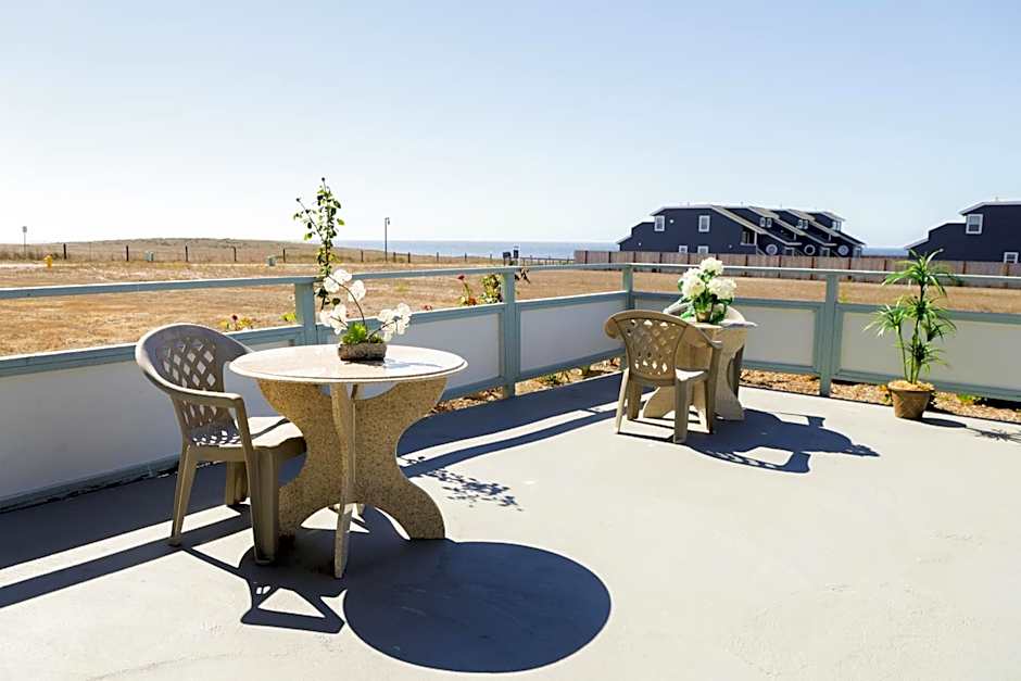 Sea Breeze Inn - San Simeon