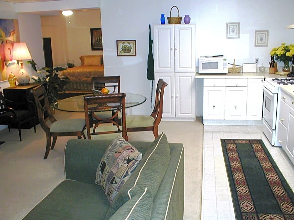 The Columbia Inn at Peralynna Manor