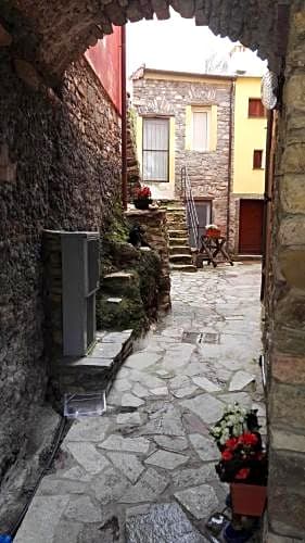 Borgo di Codeglia - Country Rooms