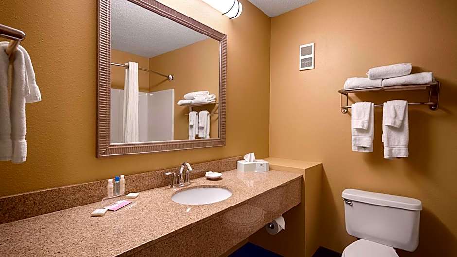 Best Western Plus Executive Inn