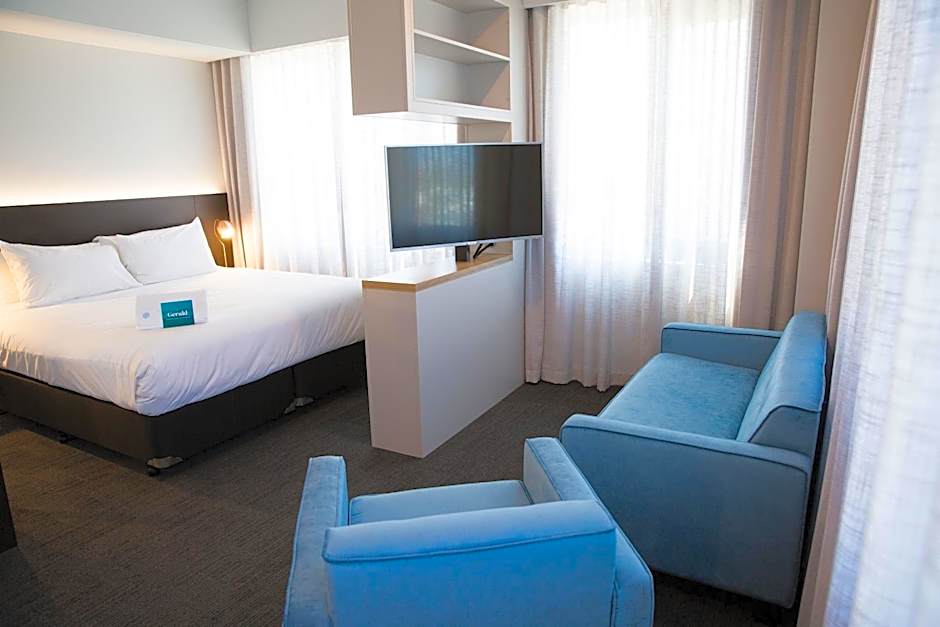 Photo 1 of 4 of Deluxe Apartment