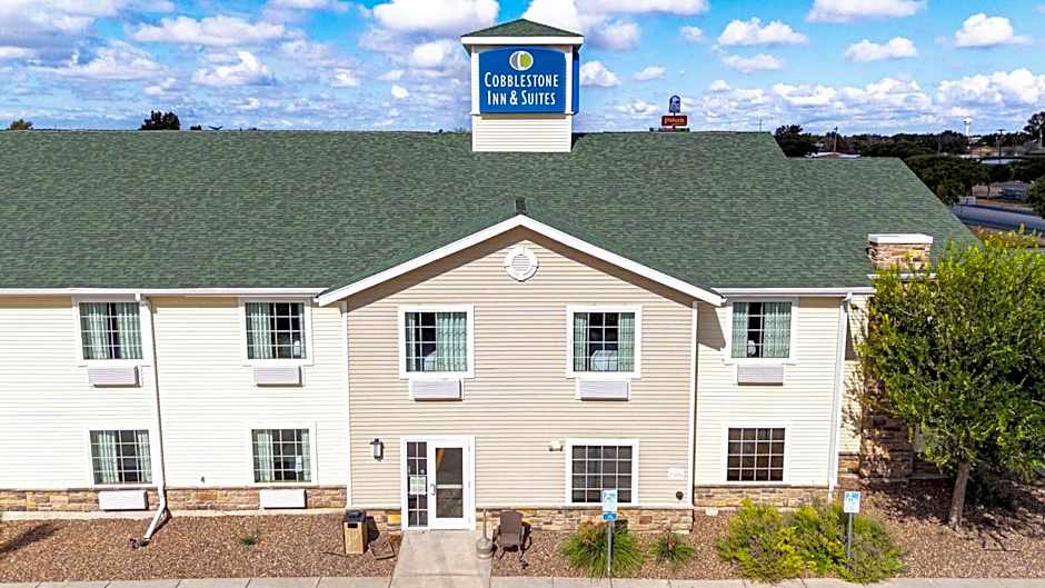 Cobblestone Inn & Suites - Big Lake