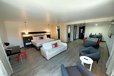 King Suite with Sofa Bed