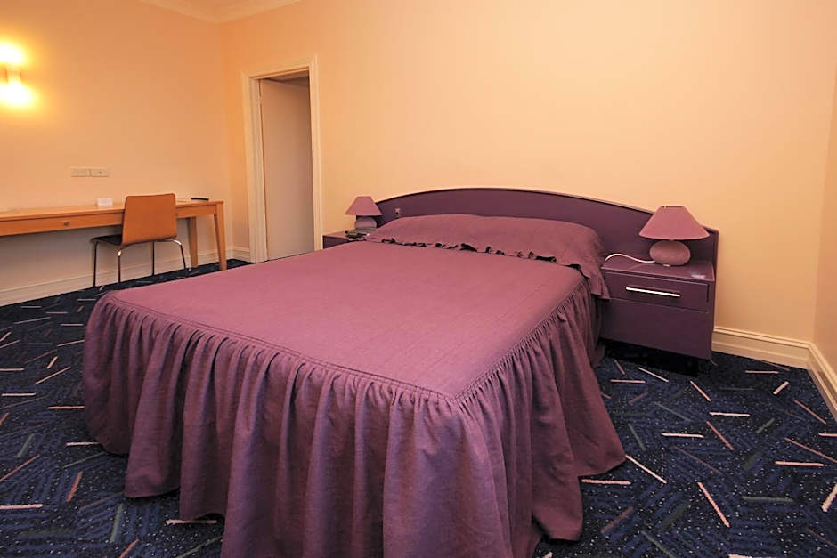 Mitchell River Tavern