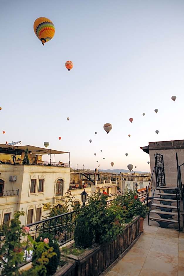 Goreme Valley Cave House