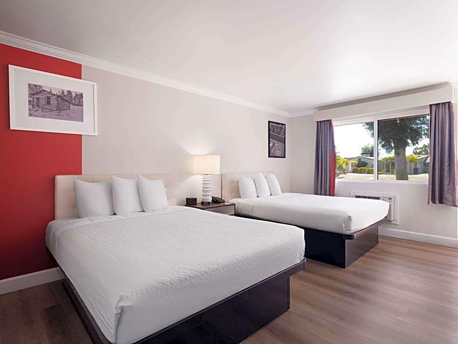 Ramada by Wyndham San Diego Poway Miramar