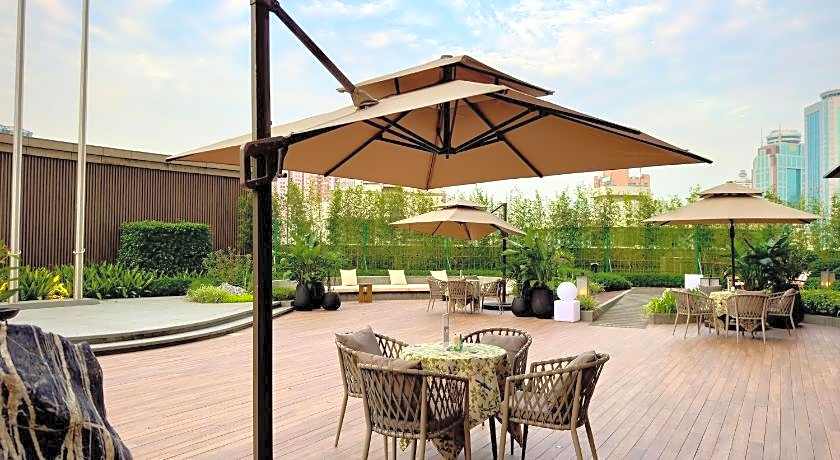 Yuexiu Hotel Guangzhou, Curio Collection by Hilton