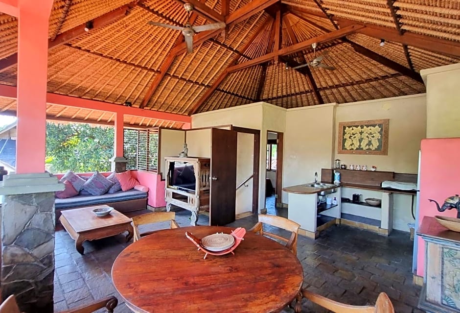 Flash Back Bungalow