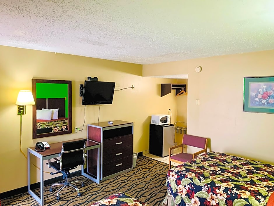 Photo 1 of 1 of 1 Queen Bed