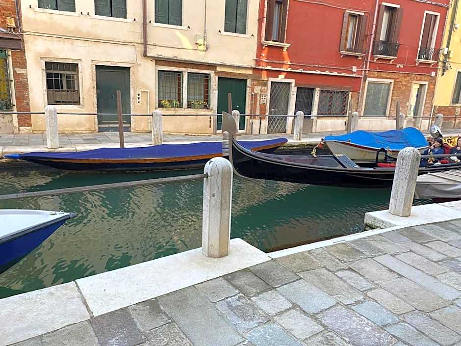 Ca' San Trovaso - 6 Rooms