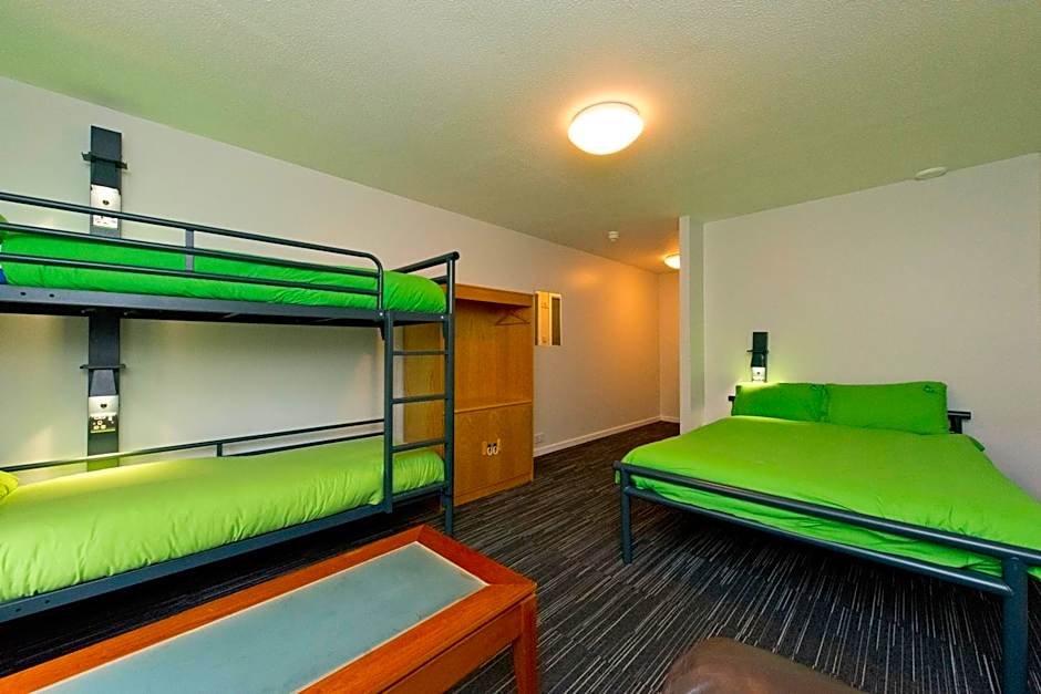 YHA Liverpool Albert Dock