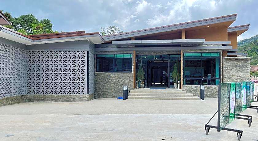 Khao Sok River Lodge Hotel