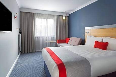 Standard Double Room with Sofa Bed and Free Hot Breakfast