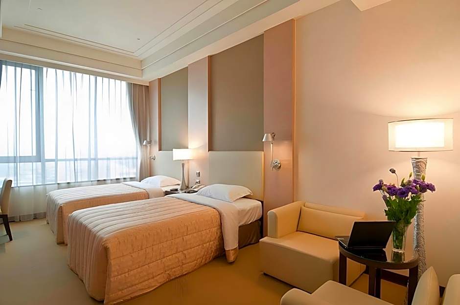 Ever Delightful Business Hotel