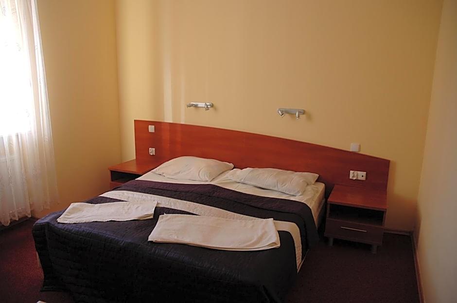 Okulski Grand Rozewie Pokoje i Apartamenty
