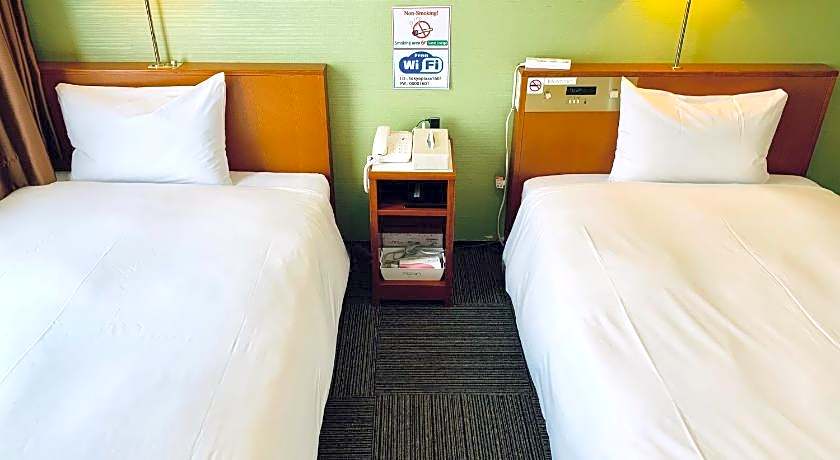 Tokyo Plaza Hotel