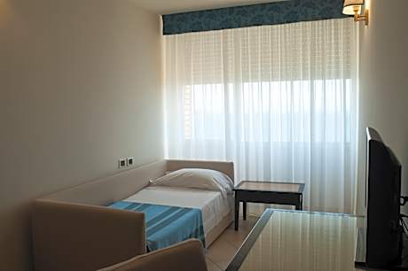 Junior Suite Sea View 4 Pax