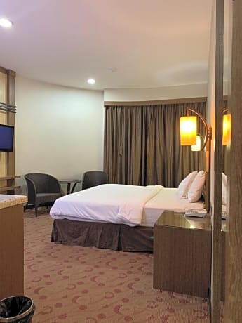 Deluxe Double Room with Bath