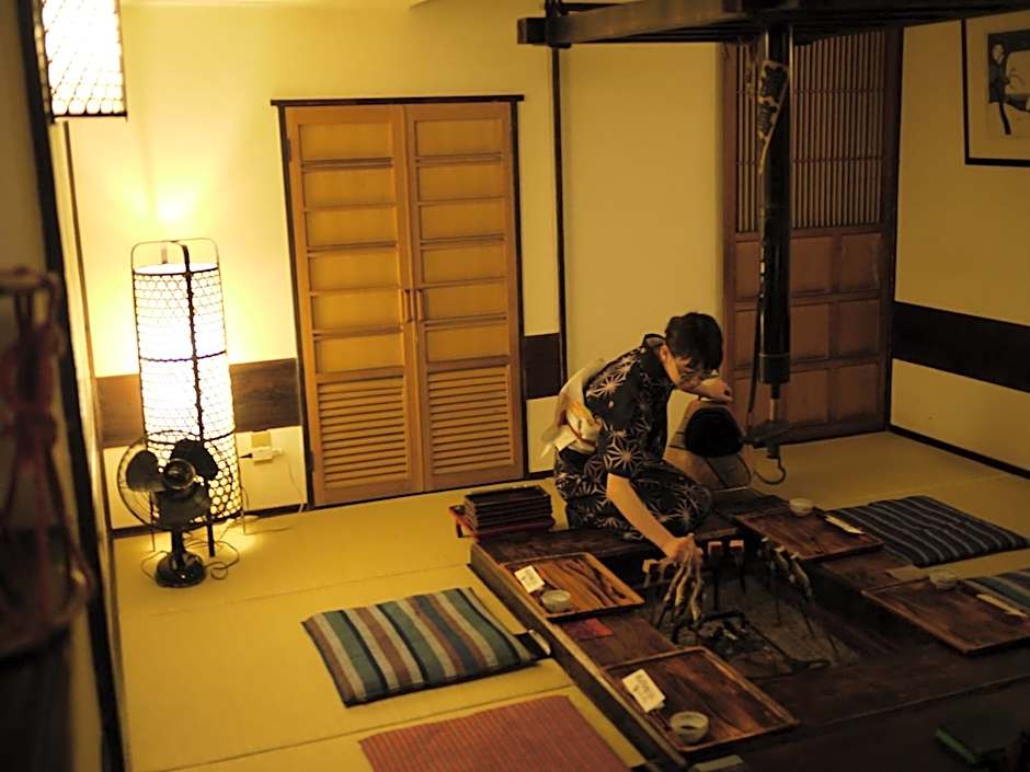 Irorinoyado Ashina