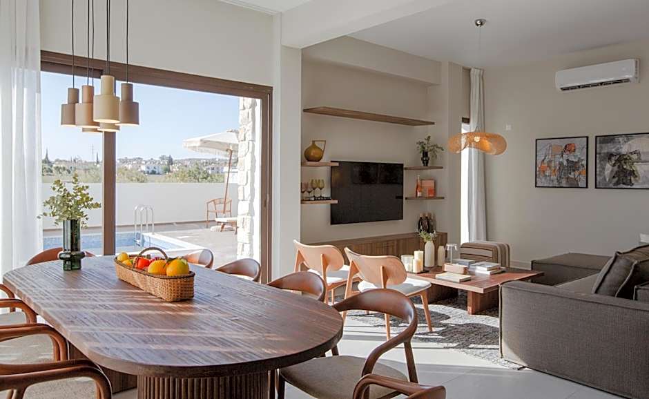 Larnaca LIV & CO Suites
