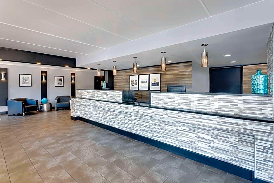 Travelodge by Wyndham College Park