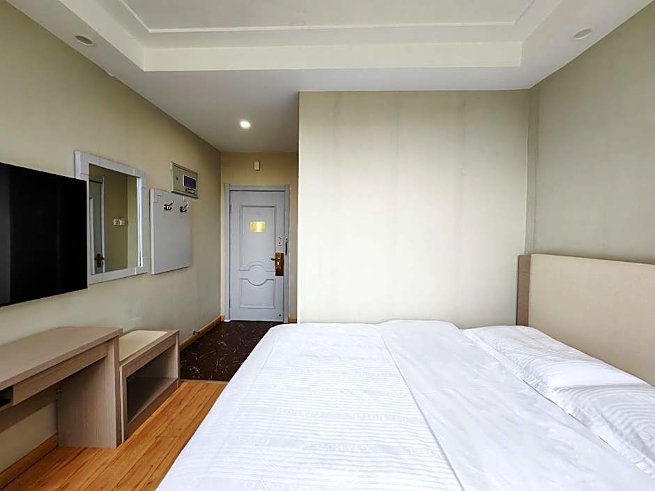 GreenTree Alliance Hulunbeier Zhalantun Railway Station Hotel