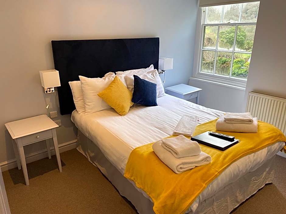 Grapes Hotel, Bar & Restaurant Snowdonia Nr Zip World