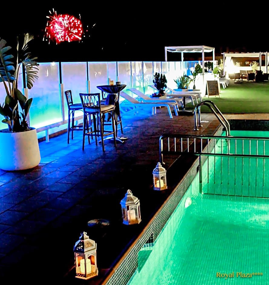 Royal Plaza