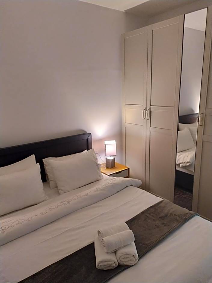 Liz suite