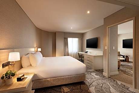 One-Bedroom King Suite