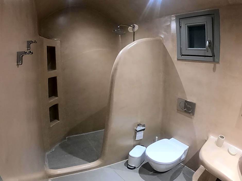 Amphitrite Suites Santorini