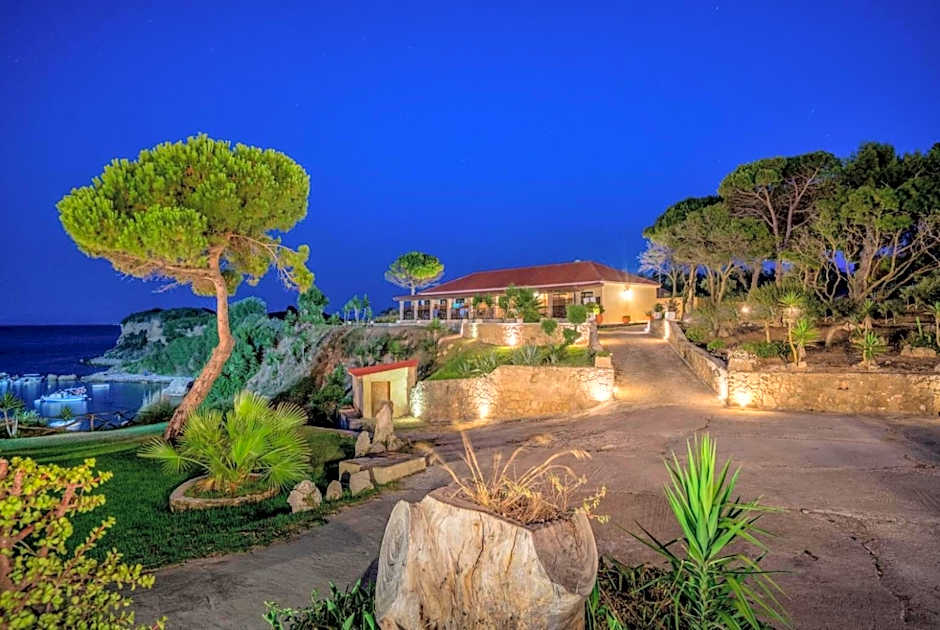 Porto Roma Seaside Studios