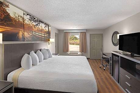 King Room - Disability Access/Non-Smoking